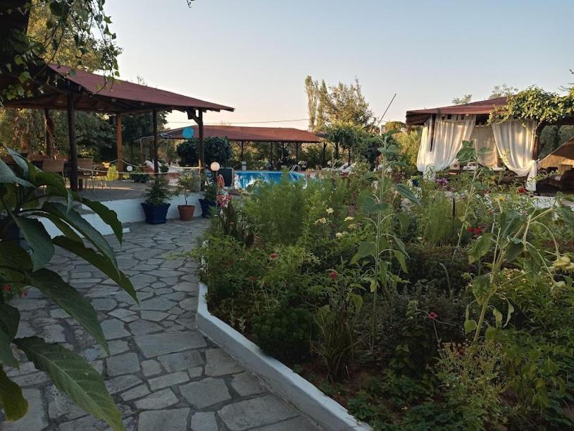 וורוורו Kissos Apartments מראה חיצוני תמונה