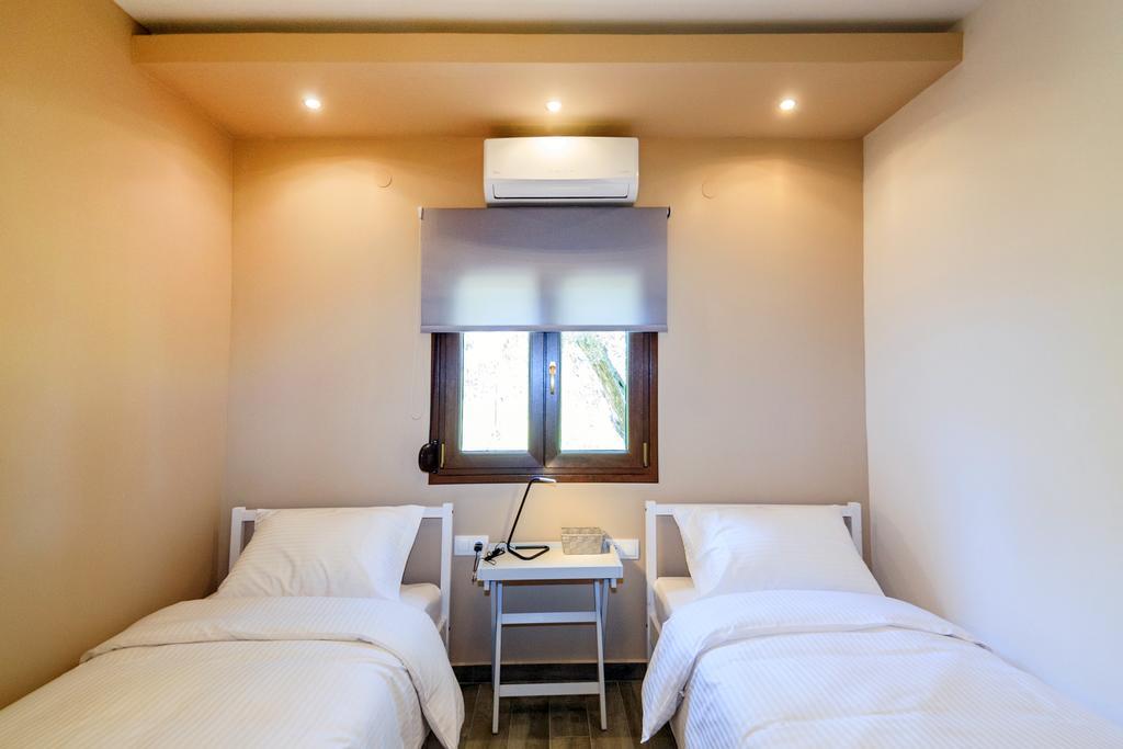 וורוורו Kissos Apartments מראה חיצוני תמונה