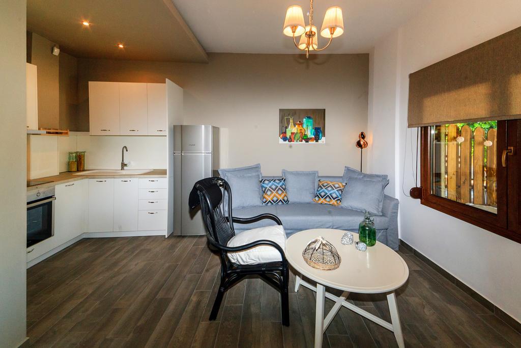 וורוורו Kissos Apartments מראה חיצוני תמונה